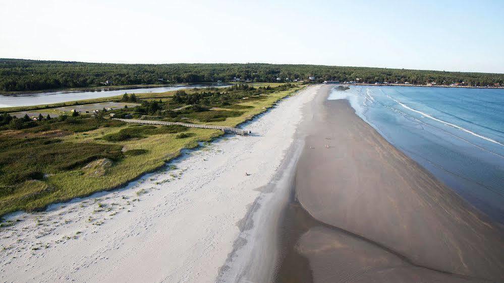 Quarterdeck Beachside Villas & Lofts Summerville Centre Екстериор снимка